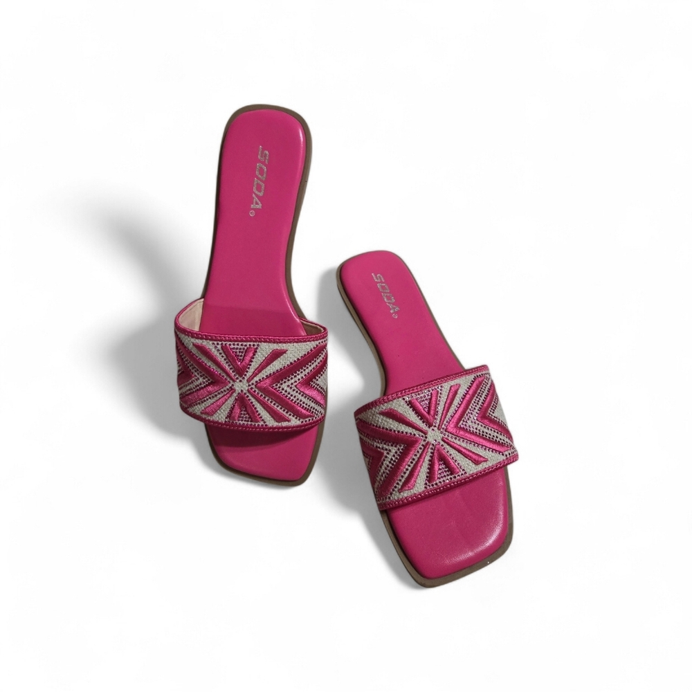 Soda Hot Pink Embellished Beaded Slide Mules Size 8 NWOT Never Worn!